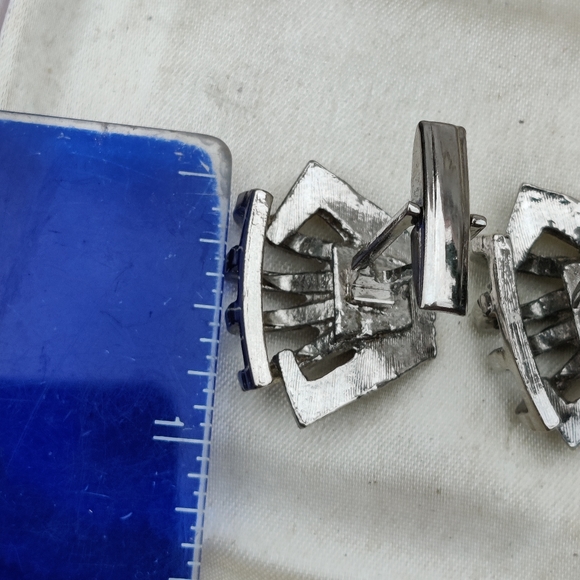 Vintage blue sapphire Czech glass cuff links - Picture 5 of 5